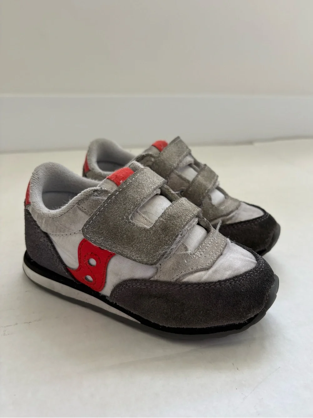 Saucony Originals Jazz Hook & Loop Sneakers Toddler Boy Sz 8.5M White Grey Red